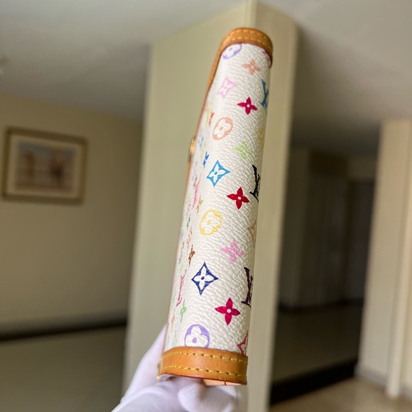 Auth Murakami Agenda Wallet EUC comes with dust bag - Picture 8 of 15